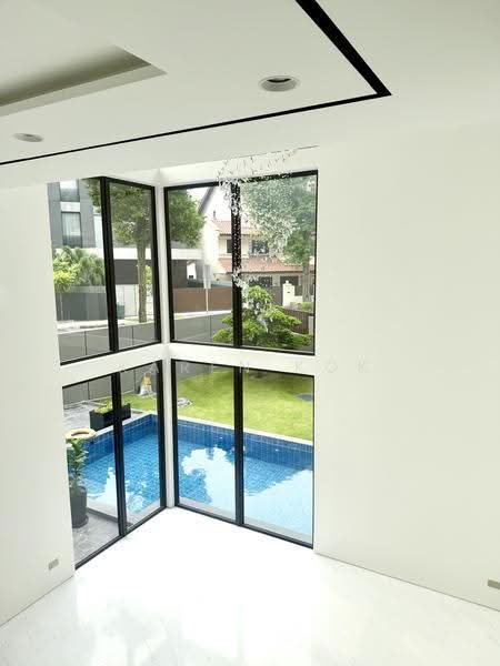 Watten Estate, Bukit Timah, Watten Estate, Hillcrest, Shelford, Newton / Novena, 6 Bedrooms, 9,614 sqft, Bungalow House For Sale, by Karen Kok, 500295360 - Living area - high ceiling - PropertyGuru.com.sg