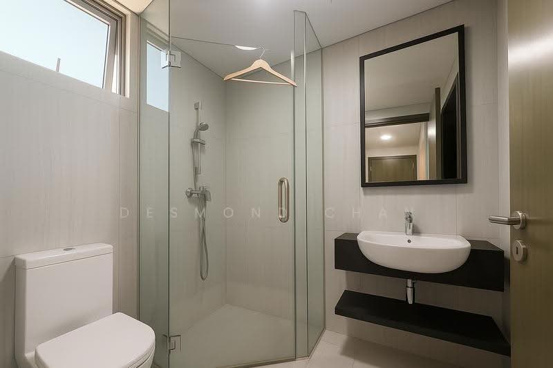 The Rise @ Oxley - Residences, 71 Oxley Rise, Orchard / River Valley, 2 Bedrooms, 550 sqft, Apartment For Rent, by Desmond Chan, 500295368 - Bathroom - PropertyGuru.com.sg
