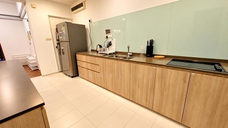 Oxley Garden, 5 Oxley Rise, Orchard / River Valley, Room Rental, 100 sqft, Apartment For Rent, by Darryl Ng, 500295372 - Kitchen - PropertyGuru.com.sg