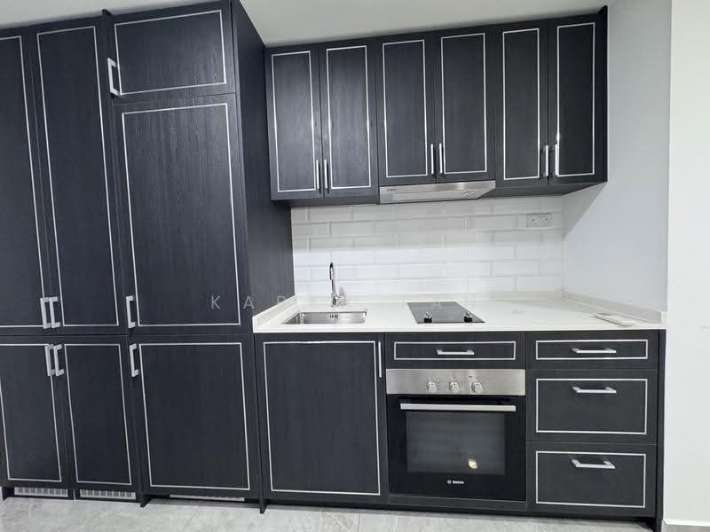 Mayfair Gardens, 10 Rifle Range Road, Clementi Park / Upper Bukit Timah, 2 Bedrooms, 753 sqft, Condominium For Sale, by Karen Tan, 500295374 - Kitchen - PropertyGuru.com.sg