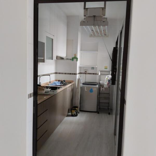 372 Jurong East Street 32, 372 Jurong East Street 32, Boon Lay / Jurong / Tuas, 1 Bedroom, 473 sqft, HDB Flat For Sale, by Koh L H, 500295406 - Kitchen - PropertyGuru.com.sg