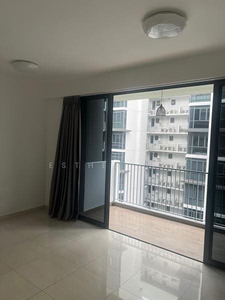 La Fiesta, 68 Sengkang Square, Hougang / Punggol / Sengkang, 2 Bedrooms, 732 sqft, Condominium For Rent, by Esther Lee, 500295409 - PropertyGuru.com.sg