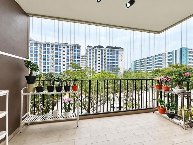 Bellewoods, 102 Woodlands Avenue 5, Admiralty / Woodlands, 4 Bedrooms, 1,152 sqft, Executive Condominium For Sale, by Chew Lih Yuan, 500295414 - Balcony - PropertyGuru.com.sg