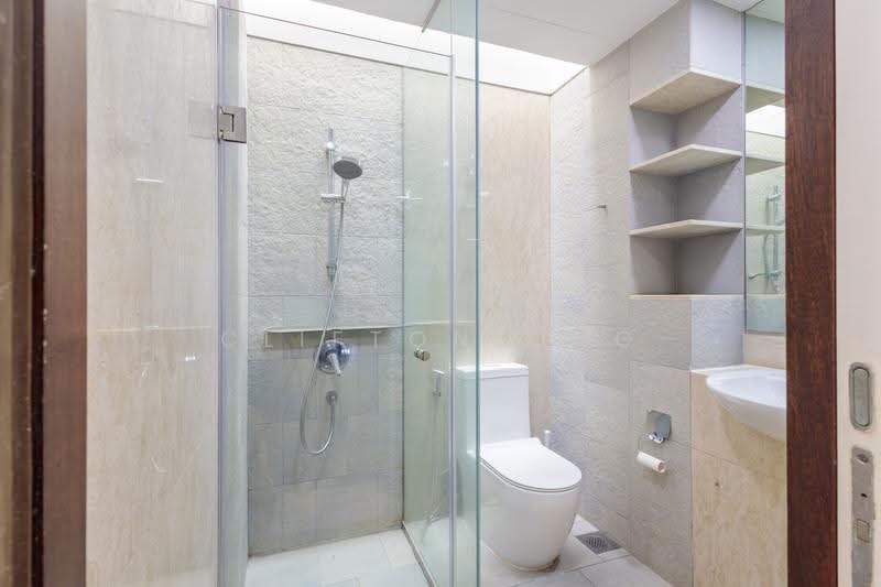The Teneriffe, 294 Laurel Wood Avenue, Tanglin / Holland / Bukit Timah, 5 Bedrooms, 3,122 sqft, Cluster House For Sale, by Clifton Ong, 500295415 - Bathroom - PropertyGuru.com.sg