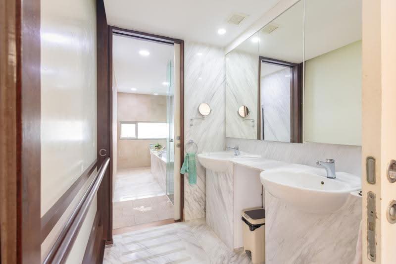 The Teneriffe, 294 Laurel Wood Avenue, Tanglin / Holland / Bukit Timah, 5 Bedrooms, 3,122 sqft, Cluster House For Sale, by Clifton Ong, 500295415 - Bathroom - PropertyGuru.com.sg
