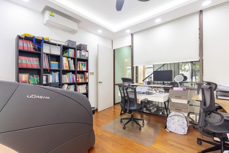 The Teneriffe, 294 Laurel Wood Avenue, Tanglin / Holland / Bukit Timah, 5 Bedrooms, 3,122 sqft, Cluster House For Sale, by Clifton Ong, 500295415 - Study - PropertyGuru.com.sg