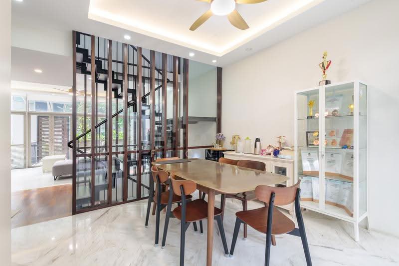 The Teneriffe, 294 Laurel Wood Avenue, Tanglin / Holland / Bukit Timah, 5 Bedrooms, 3,122 sqft, Cluster House For Sale, by Clifton Ong, 500295415 - Dining Room - PropertyGuru.com.sg