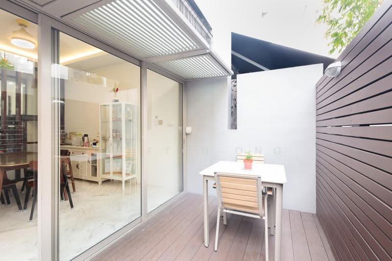 The Teneriffe, 294 Laurel Wood Avenue, Tanglin / Holland / Bukit Timah, 5 Bedrooms, 3,122 sqft, Cluster House For Sale, by Clifton Ong, 500295415 - Kitchen - PropertyGuru.com.sg