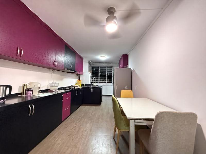 315 Clementi Avenue 4, 315 Clementi Avenue 4, Buona Vista / West Coast / Clementi New Town, 3 Bedrooms, 980 sqft, HDB Flat For Sale, by Jerry Tay, 500295419 - Kitchen - PropertyGuru.com.sg