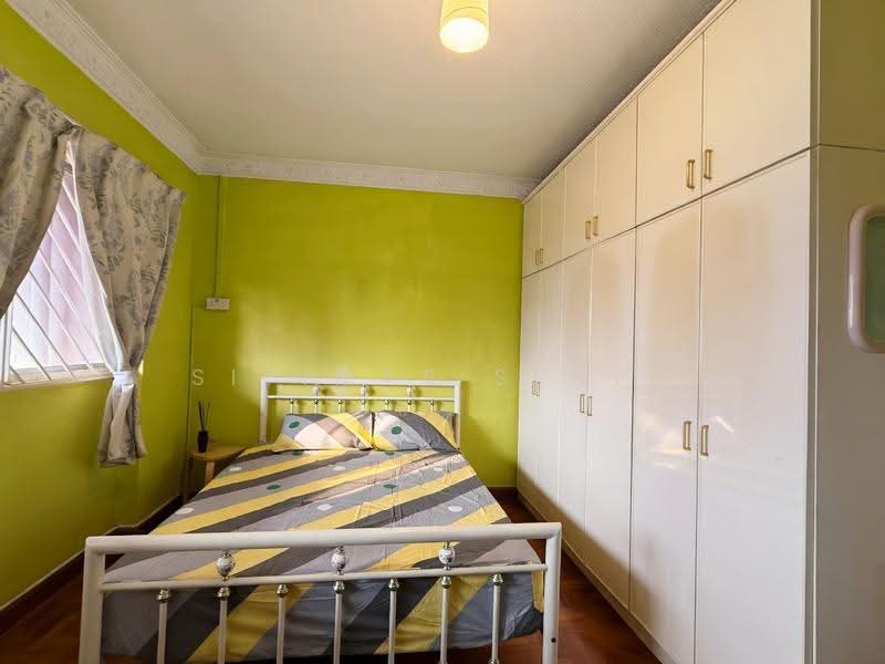 124 Tampines Street 11, 124 Tampines Street 11, Pasir Ris / Tampines, 4 Bedrooms, 1,570 sqft, HDB Flat For Sale, by Sitimas Senin, 500295423 - Bedroom - PropertyGuru.com.sg