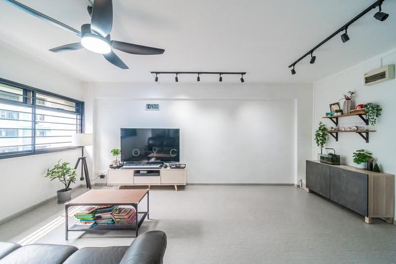 731 Tampines Street 71, 731 Tampines Street 71, Pasir Ris / Tampines, 3 Bedrooms, 1,108 sqft, HDB Flat For Sale, by Joyce Hoo, 500295428 - Living Room - PropertyGuru.com.sg