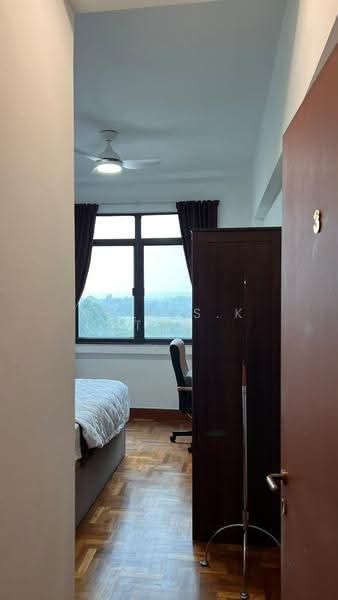 Parc Oasis, 35 Jurong East Avenue 1, Boon Lay / Jurong / Tuas, Room Rental, 100 sqft, Condominium For Rent, by Able S.K Toh, 500295430 - Bedroom - PropertyGuru.com.sg