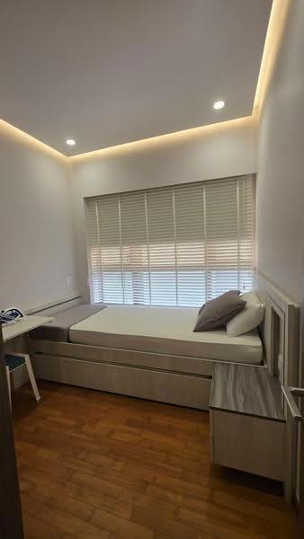 Seaside Residences, 10 Siglap Link, East Coast / Marine Parade, 3 Bedrooms, 1,108 sqft, Apartment For Rent, by Florence Loh, 500295456 - PropertyGuru.com.sg