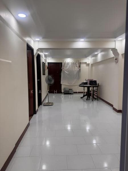 20 Dover Crescent, 20 Dover Crescent, Buona Vista / West Coast / Clementi New Town, 2 Bedrooms, 700 sqft, HDB Flat For Sale, by Katherine Koh, 500295471 - Living Room - PropertyGuru.com.sg