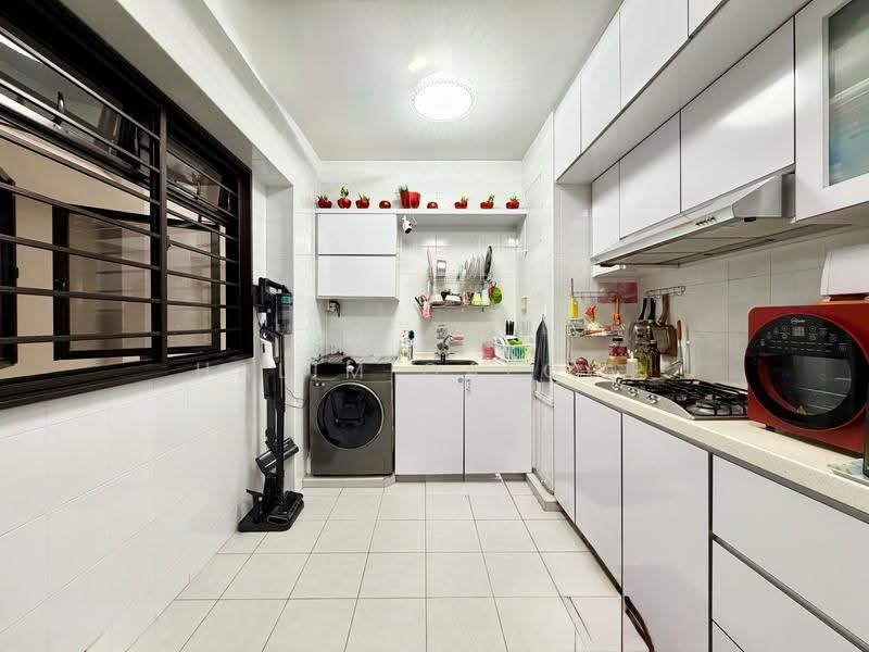 79D Toa Payoh Central, 79D Toa Payoh Central, Balestier / Toa Payoh, 3 Bedrooms, 980 sqft, HDB Flat For Sale, by Halim Gafoor, 500295485 - Kitchen - PropertyGuru.com.sg