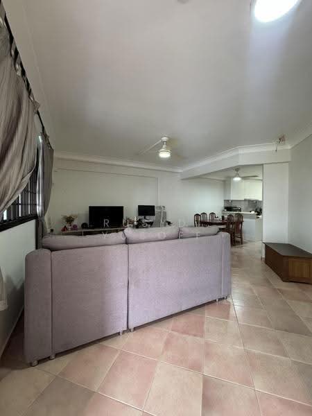 211 Tampines Street 23, 211 Tampines Street 23, Pasir Ris / Tampines, 2 Bedrooms, 742 sqft, HDB Flat For Sale, by Rusydi Yusoff, 500295487 - Living Room - PropertyGuru.com.sg