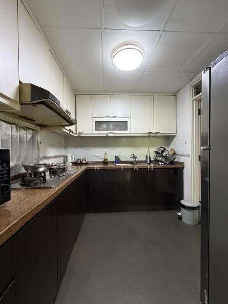 Orchid Park Condominium, 81 Yishun Street 81, Sembawang / Yishun, 2 Bedrooms, 980 sqft, Condominium For Sale, by Yen Tan, 500295511 - Kitchen - PropertyGuru.com.sg