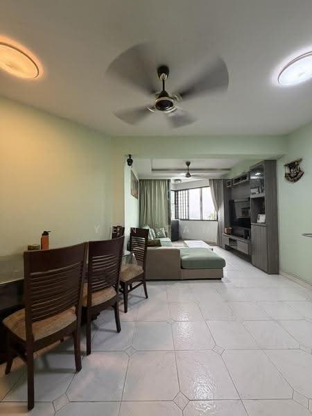 Orchid Park Condominium, 81 Yishun Street 81, Sembawang / Yishun, 2 Bedrooms, 980 sqft, Condominium For Sale, by Yen Tan, 500295511 - Living Room - PropertyGuru.com.sg