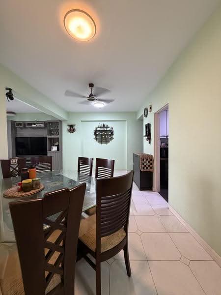 Orchid Park Condominium, 81 Yishun Street 81, Sembawang / Yishun, 2 Bedrooms, 980 sqft, Condominium For Sale, by Yen Tan, 500295511 - Dining Room - PropertyGuru.com.sg