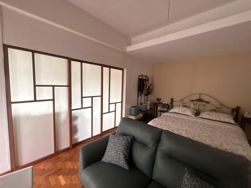 Jln Limau Nipis, Bedok / Upper East Coast, 4 Bedrooms, 2,650 sqft, Semi-Detached House For Rent, by Fazeerah Epeer, 500295543 - PropertyGuru.com.sg