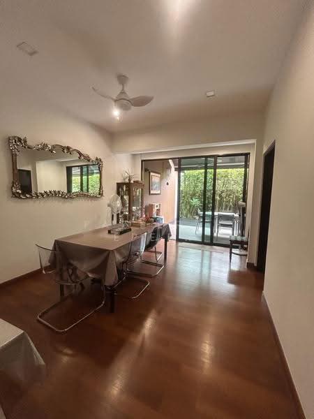 Jln Limau Nipis, Bedok / Upper East Coast, 4 Bedrooms, 2,650 sqft, Semi-Detached House For Rent, by Fazeerah Epeer, 500295543 - PropertyGuru.com.sg
