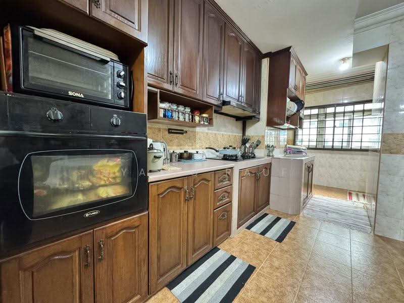 113 Pasir Ris Street 11, 113 Pasir Ris Street 11, Pasir Ris / Tampines, 3 Bedrooms, 1,141 sqft, HDB Flat For Sale, by Syafiq Rauf, 500295555 - Kitchen - PropertyGuru.com.sg