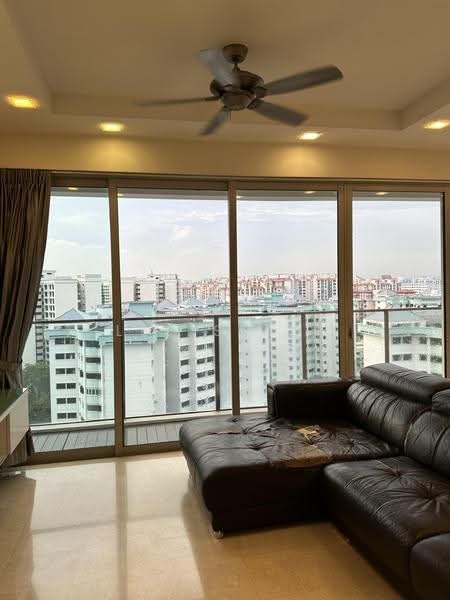 The Centris, 61 Jurong West Central 3, Boon Lay / Jurong / Tuas, 3 Bedrooms, 1,356 sqft, Apartment For Sale, by Lee Su Yi, 500295572 - Living Room - PropertyGuru.com.sg