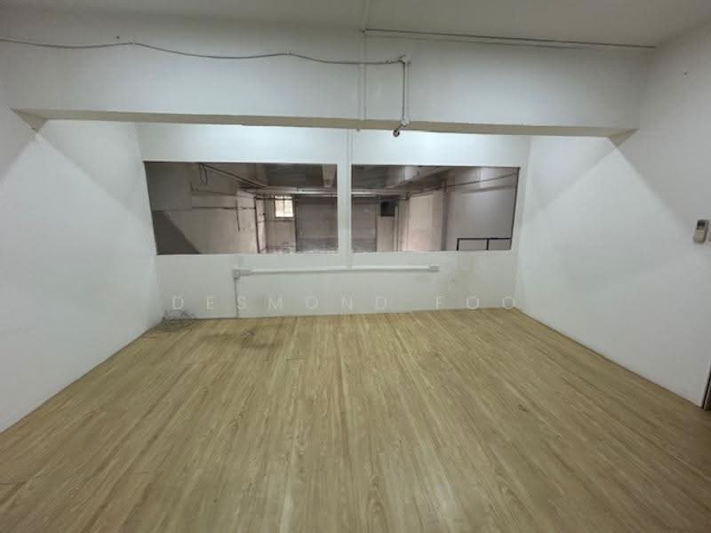 Ground floor B2 in Ubi, Eunos / Geylang / Paya Lebar, 2,000 sqft, Factory / Workshop (B2) For Rent, by Desmond Foo, 500295584 - CommercialGuru.com.sg
