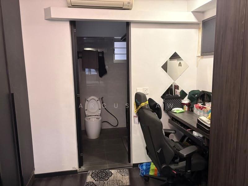 430C Fernvale Link, 430C Fernvale Link, Seletar / Yio Chu Kang, 2 Bedrooms, 721 sqft, HDB Flat For Sale, by Marcus Law, 500295596 - Bathroom - PropertyGuru.com.sg