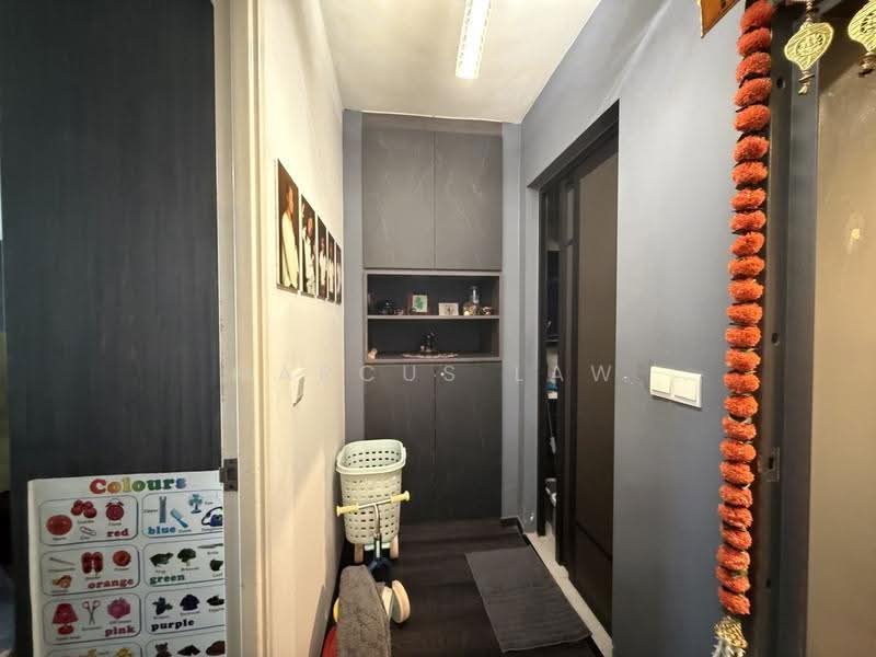 430C Fernvale Link, 430C Fernvale Link, Seletar / Yio Chu Kang, 2 Bedrooms, 721 sqft, HDB Flat For Sale, by Marcus Law, 500295596 - Corridor - PropertyGuru.com.sg