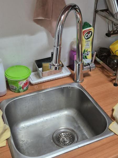 fitted condition unit with own toilet;, showroom office store (fitted condition)!, Macpherson / Potong Pasir, 3,940 sqft, Light Industrial (B1) For Rent, by Joel Yong, 500295637 - CommercialGuru.com.sg