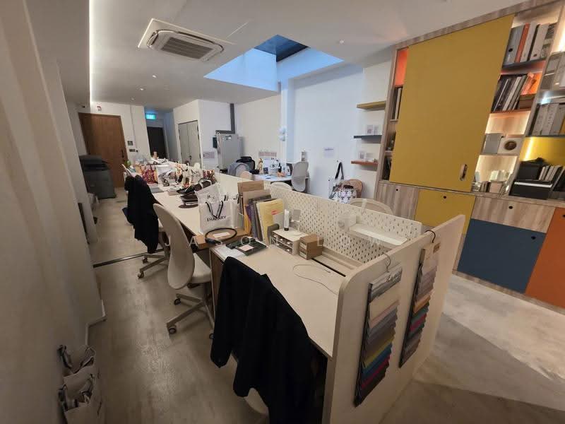 North Bridge Road Spaces For Rent, North Bridge Road, Beach Road / Bugis / Rochor, 700 sqft, Shop / Shophouse For Rent, by Jason Low, 500295638 - Study - CommercialGuru.com.sg