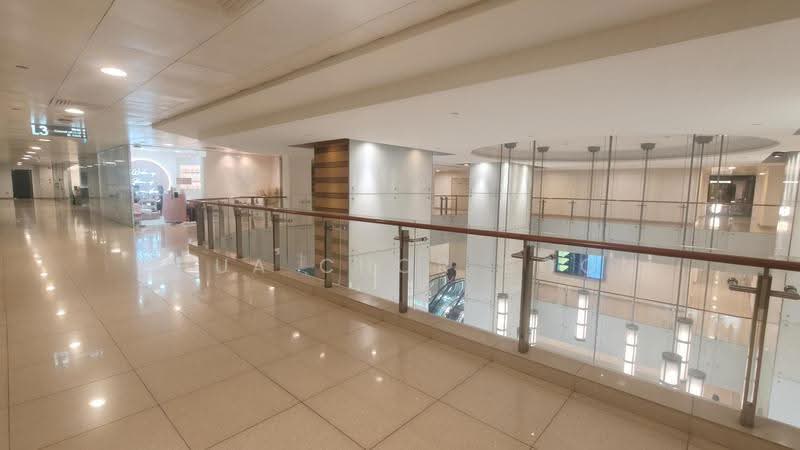 International Plaza, 10 Anson Road, Chinatown / Tanjong Pagar, 258 sqft, Mall Shop For Rent, by Chua Chor Boon, 500295662 - Corridor - CommercialGuru.com.sg