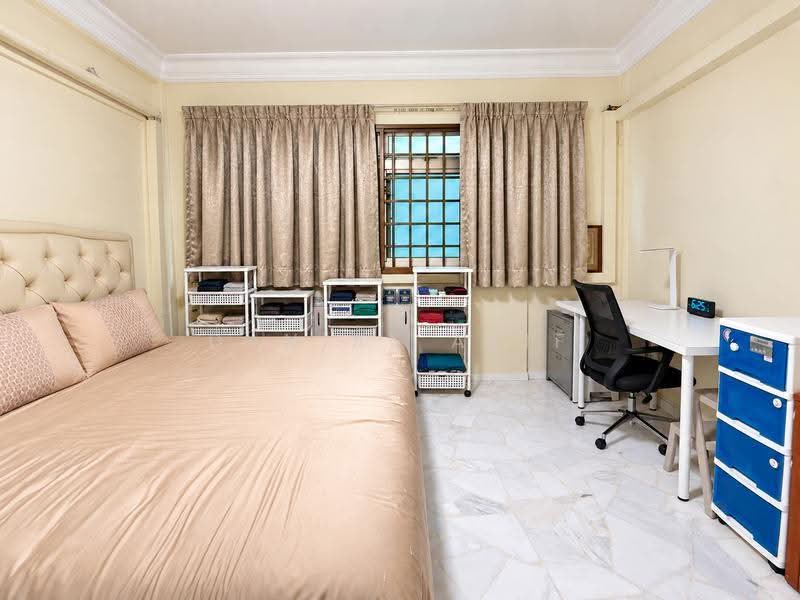 217 Pasir Ris Street 21, 217 Pasir Ris Street 21, Pasir Ris / Tampines, 4 Bedrooms, 1,603 sqft, HDB Flat For Sale, by Danial Arif, 500295688 - Master Bedroom - PropertyGuru.com.sg