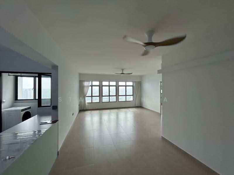 416C Fernvale Link, 416C Fernvale Link, Seletar / Yio Chu Kang, 3 Bedrooms, 1,216 sqft, HDB Flat For Sale, by Stanly Chua, 500295699 - Living Room - PropertyGuru.com.sg