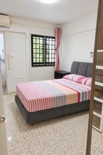 412 Bedok North Avenue 2, 412 Bedok North Avenue 2, Bedok / Upper East Coast, 2 Bedrooms, 721 sqft, HDB Flat For Sale, by Odah Omar, 500295704 - Bedroom - PropertyGuru.com.sg
