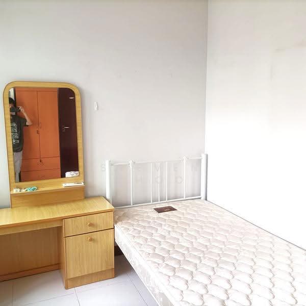 18B Holland Drive, 18B Holland Drive, Tanglin / Holland / Bukit Timah, Room Rental, 120 sqft, HDB Flat For Rent, by Steven Choo, 500295726 - Bedroom - PropertyGuru.com.sg