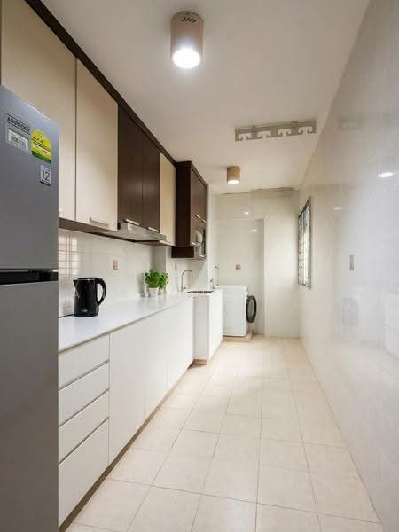 394 Bukit Batok West Avenue 5, 394 Bukit Batok West Avenue 5, Dairy Farm / Bukit Panjang / Choa Chu Kang, Room Rental, 150 sqft, HDB Flat For Rent, by Anthony Lee, 500295731 - Kitchen - PropertyGuru.com.sg