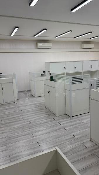 Woodlands Bizhub, 190 Woodlands Industrial Park E5, Sembawang / Yishun, 1,400 sqft, Factory / Workshop (B2) For Rent, by Royston Chen 陈万喜, 500295747 - CommercialGuru.com.sg