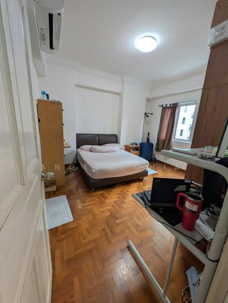 Monarchy Apartments, 51 Mandalay Road, Newton / Novena, Room Rental, 200 sqft, Apartment For Rent, by Angela Chia, 500295796 - Bedroom - PropertyGuru.com.sg