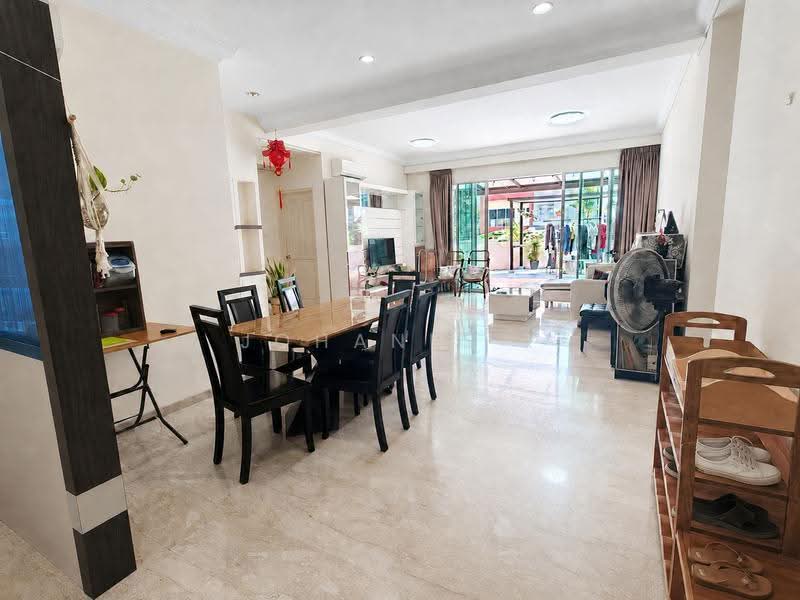 Vina Lodge, 22 Sirat Road, Hougang / Punggol / Sengkang, 4 Bedrooms, 2,056 sqft, Apartment For Sale, by Johanes ., 500295798 - Dining Room - PropertyGuru.com.sg