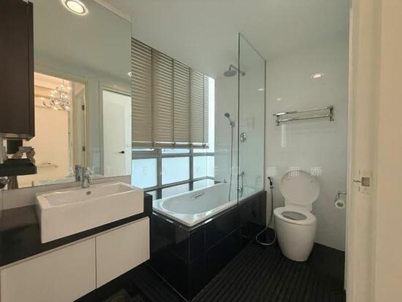 Moda, 42 East Coast Road, East Coast / Marine Parade, 2 Bedrooms, 764 sqft, Apartment For Sale, by Anthea Yeo 杨丽娇, 500295801 - Bathroom - PropertyGuru.com.sg