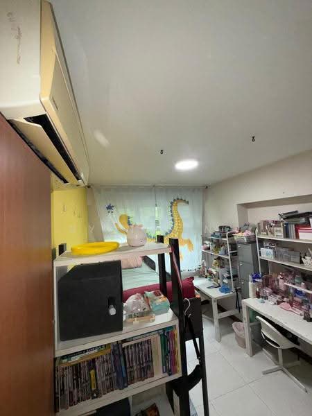 212B Punggol Walk, 212B Punggol Walk, Hougang / Punggol / Sengkang, 3 Bedrooms, 1,001 sqft, HDB Flat For Sale, by Ryan Wong, 500295867 - Bedrm 1 - PropertyGuru.com.sg