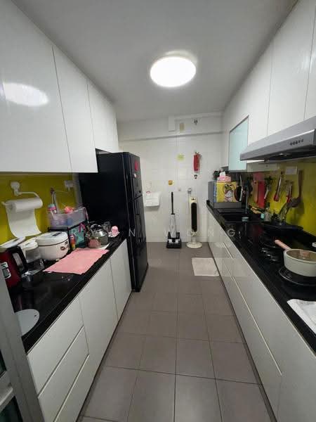 212B Punggol Walk, 212B Punggol Walk, Hougang / Punggol / Sengkang, 3 Bedrooms, 1,001 sqft, HDB Flat For Sale, by Ryan Wong, 500295867 - Kitchen - PropertyGuru.com.sg