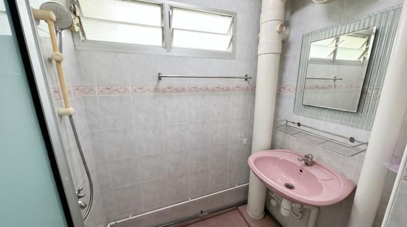 Common Toilet