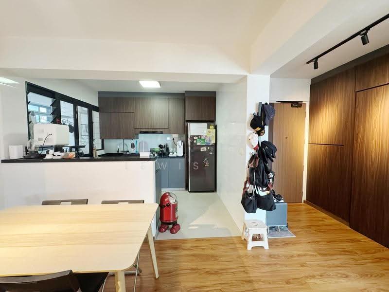 402A Fernvale Lane, 402A Fernvale Lane, Hougang / Punggol / Sengkang, 3 Bedrooms, 1,001 sqft, HDB Flat For Sale, by Lewis Ho, 500295920 - Kitchen - PropertyGuru.com.sg