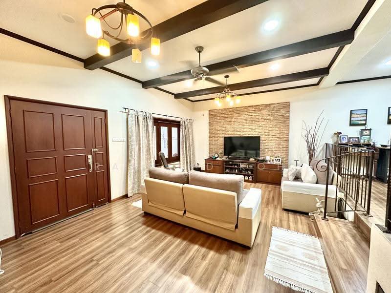 Tai Hwan Garden, Tai Hwan Heights, Hougang / Punggol / Sengkang, 4 Bedrooms, 2,800 sqft, Terraced House For Sale, by Raymond Koh, 500295928 - Living - PropertyGuru.com.sg