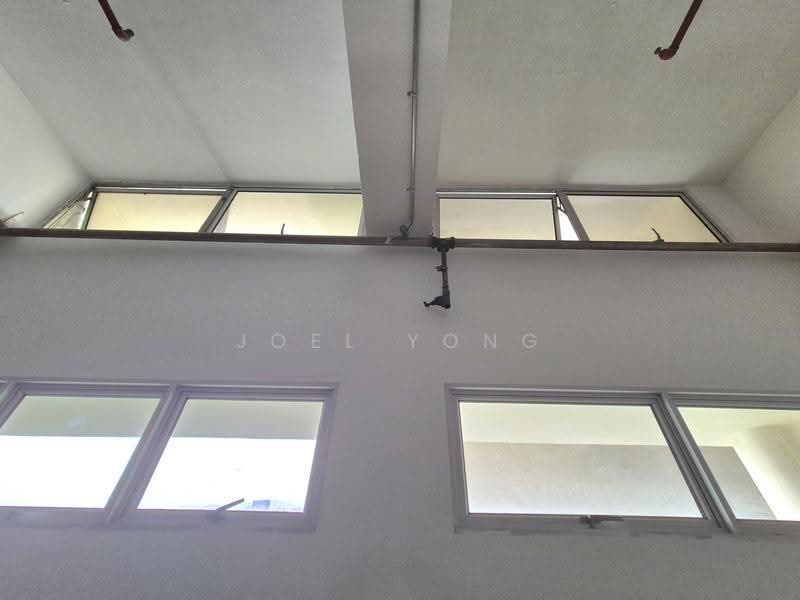 unit with watersource; near goods lift!, 3 phase 60 amps; suits sTore production workshops!, Macpherson / Potong Pasir, 1,700 sqft, Light Industrial (B1) For Rent, by Joel Yong, 500295950 - CommercialGuru.com.sg