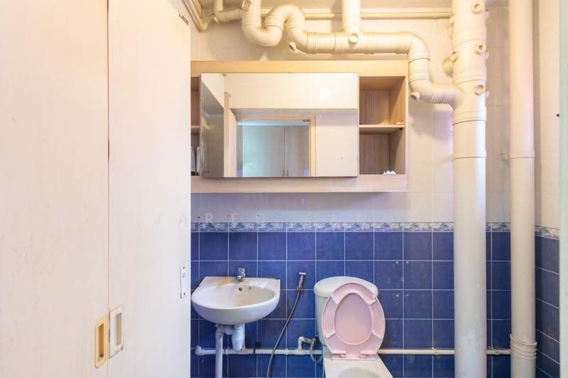 196 Rivervale Drive, 196 Rivervale Drive, Hougang / Punggol / Sengkang, 3 Bedrooms, 1,184 sqft, HDB Flat For Sale, by Jared Kang, 500295967 - Bathroom - PropertyGuru.com.sg