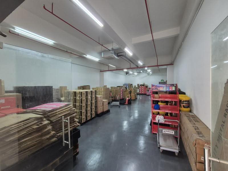 unit near goods lifts, 3 phase 60 amps, suits sTore, workshops!, sTore workshops studio showroom!, Macpherson / Potong Pasir, 3,400 sqft, Light Industrial (B1) For Rent, by Joel Yong, 500295974 - CommercialGuru.com.sg